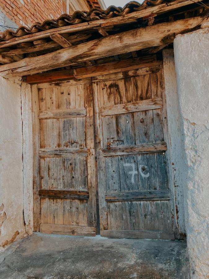 Vila Llulla Krujë Exterior foto