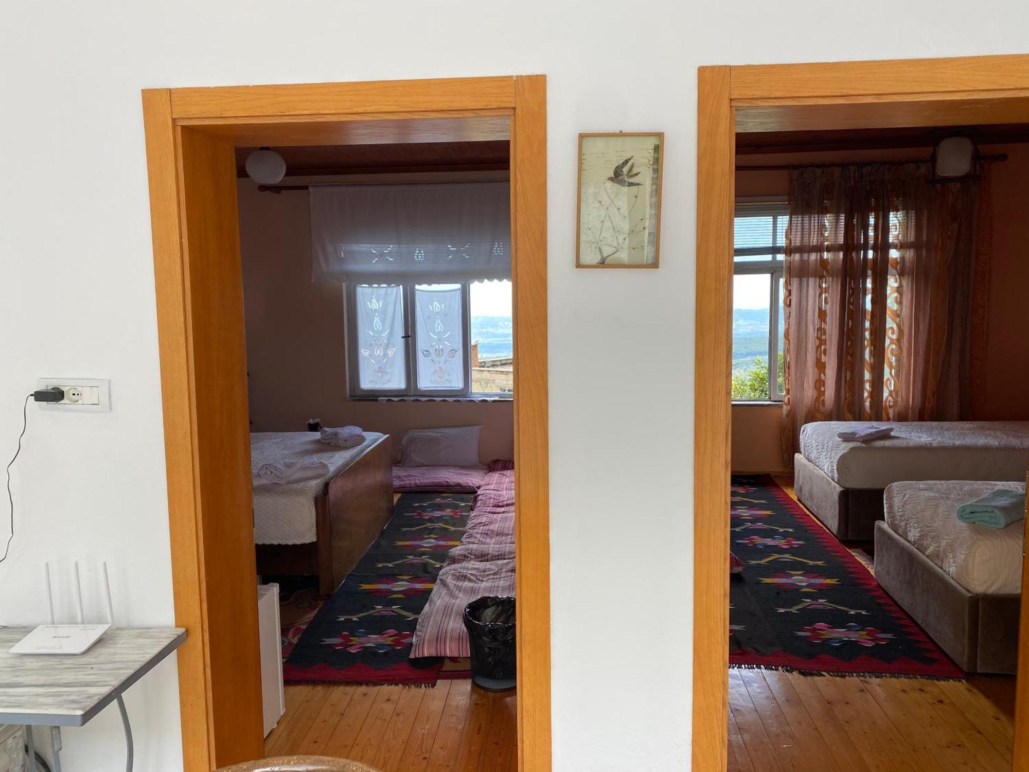 Vila Llulla Krujë Exterior foto