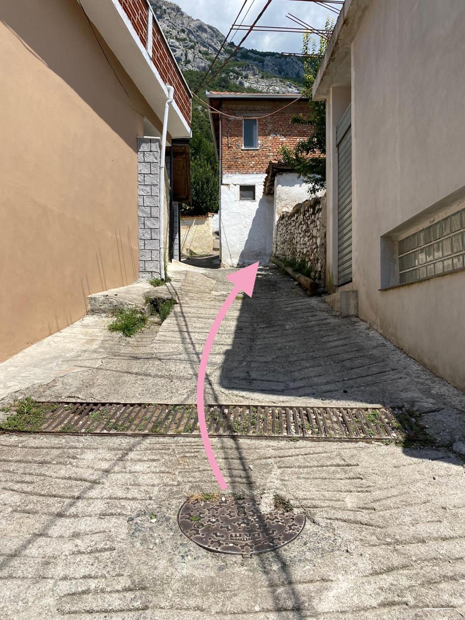 Vila Llulla Krujë Exterior foto